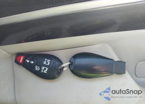 2010 Volkswagen Routan Se z USA, uszkodzony, nr VIN 2V4RW3D18AR424453